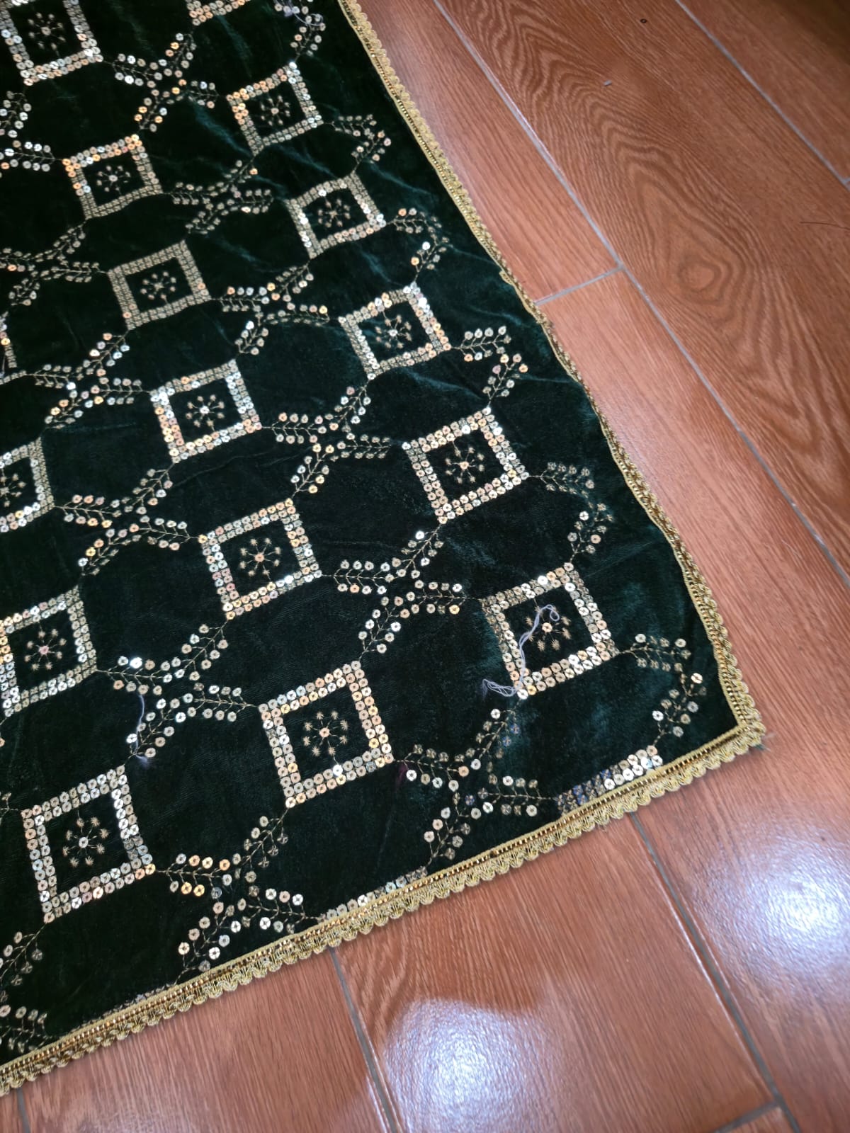 Sequins Velvet Shawl VS008